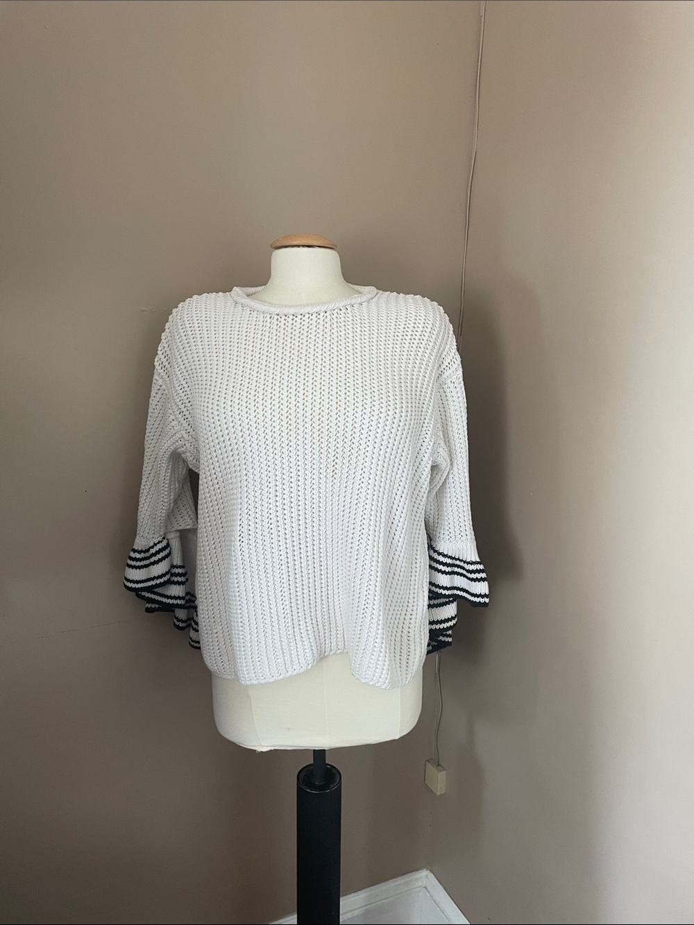 Women's White Knit Crewneck Sweater with Black Stripe Ruffle Sleeves